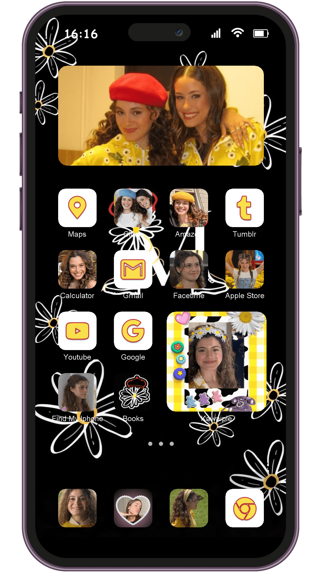 Films Margarita Fantasy Teen Comedy theme pack applied on smartphone home screen