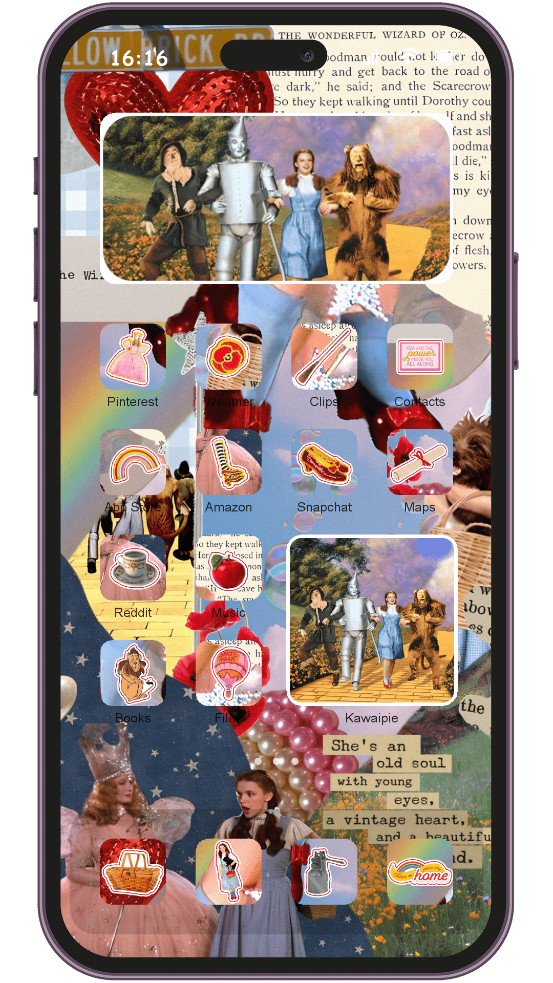 Wizard Of Oz theme pack applied on smartphone home screen