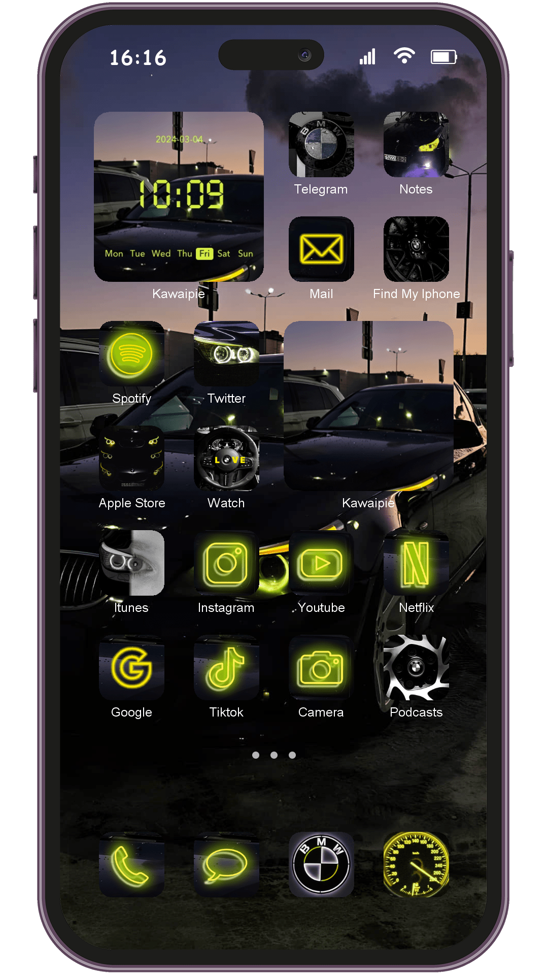 Car Bmw E60 theme pack installed on phone home screen