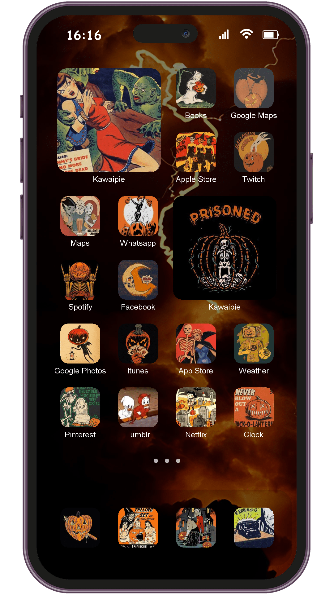 Halloween theme pack installed on phone home screen