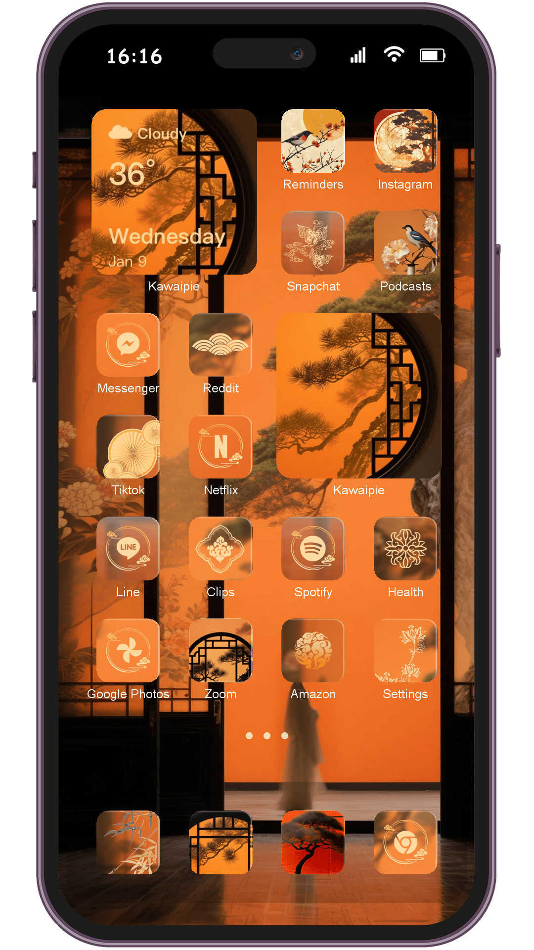 Chinese Aesthetics theme pack installed on phone home screen