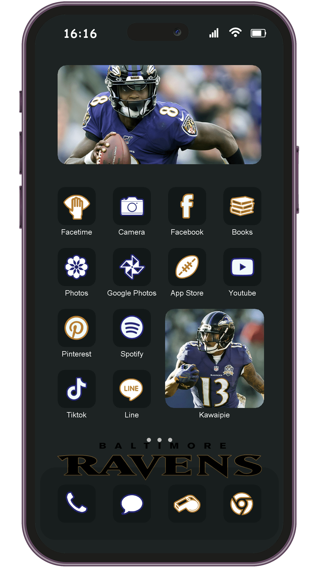 Rugby Baltimore Ravens theme pack applied on smartphone home screen